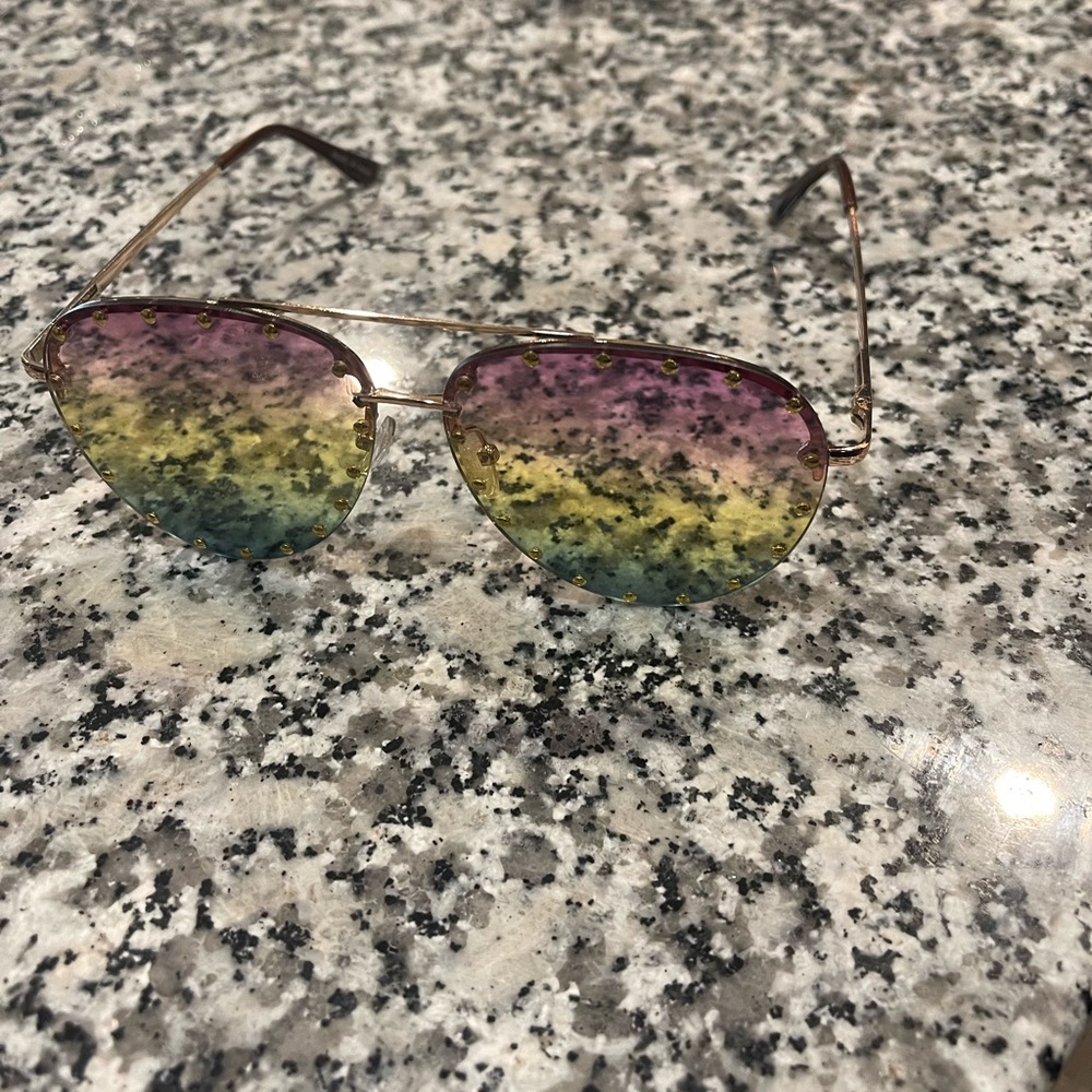 Gradient Aviator Sunglasses